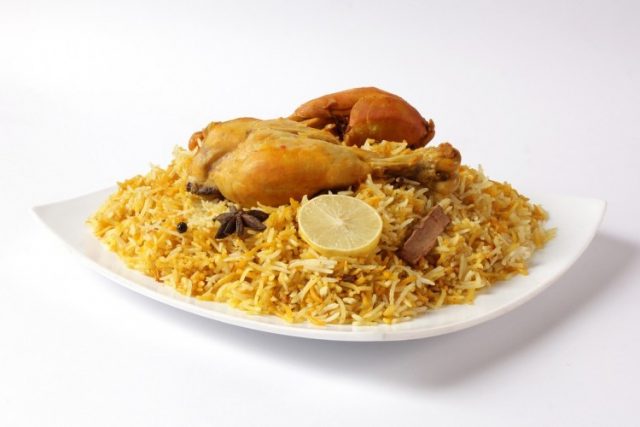 طريقة عمل المدفونة بالدجاج