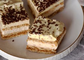 طريقة عمل حلى القهوة بالبسكويت