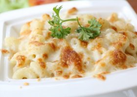 طريقة عمل مكرونة بيضاء بالحليب