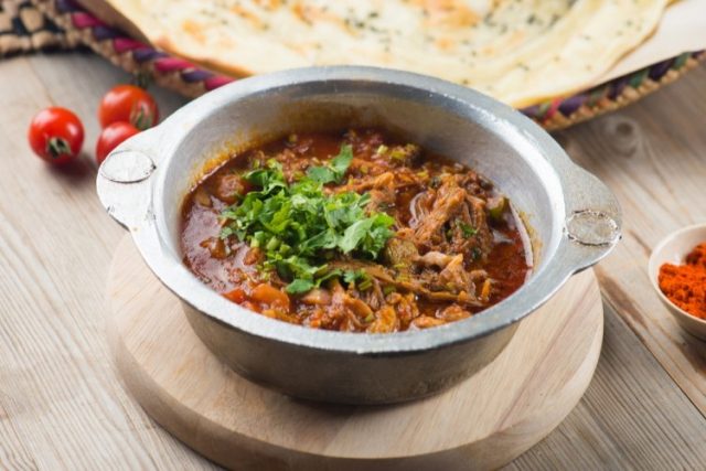 طريقة عمل مقلقل لحم يمني