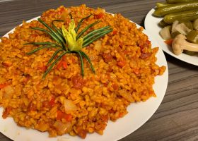 طريقة عمل برغل ببندورة