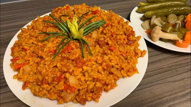 طريقة عمل برغل ببندورة