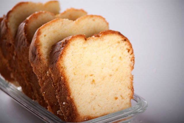 طريقة عمل كيك الزبادي بدون بيض