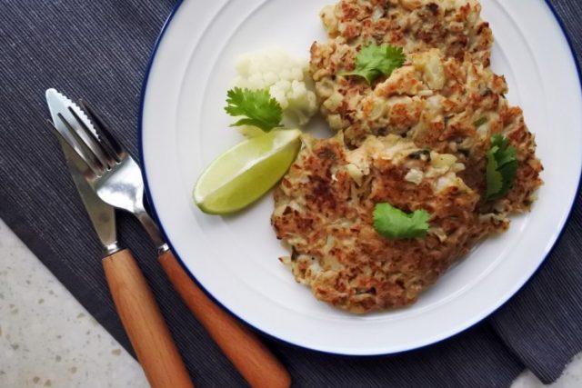 طريقة عمل عجة القرنبيط بالفرن