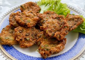 طريقة عمل خبز عروق بالخضار