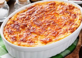 طريقة عمل صينية بطاطس مهروسة بالدجاج