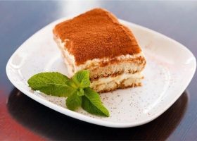 طريقة عمل كيك النسكافيه البارد