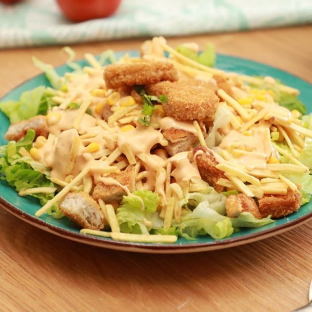 طريقة عمل سلطة بوب كورن الدجاج