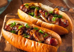 طريقة عمل ساندويش السجق الحلبي