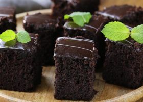 طريقة عمل كيكة الكولا والكاكاو