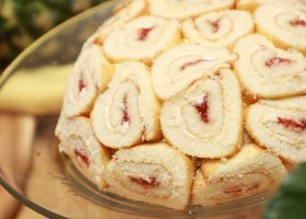 طريقة عمل سويسرول ترايفل