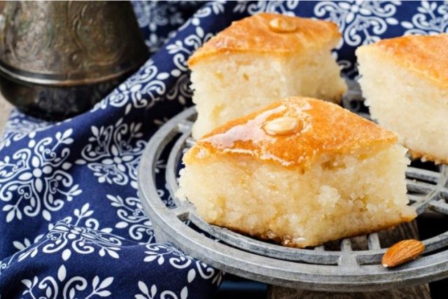 طريقة عمل بسبوسة بالقشطة بدون زيت