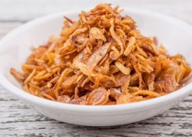 طريقة عمل بصل الكشري المقرمش