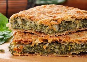 طريقة عمل مطبق الجبن بالسبانخ