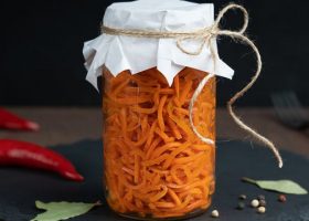 طريقة عمل مخلل الجزر المبشور