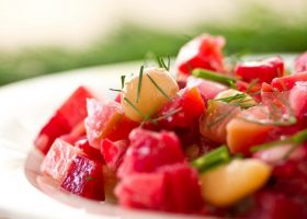 طريقة عمل سلطة الشمندر مع الفاصوليا البيضاء