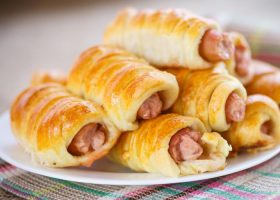 طريقة عمل فطائر النقانق