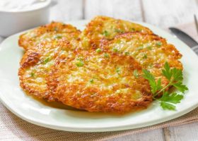 طريقة عمل بان كيك البطاطس بالجبن