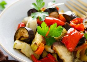 طريقة عمل خضار مشوية بالكيس