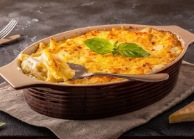 طريقة عمل مكرونة بالبشاميل بالدجاج