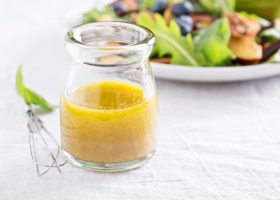 طريقة عمل الصلصة الفرنسية للسلطات