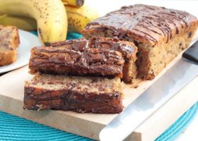 طريقة عمل كيك الموز بالكاكاو