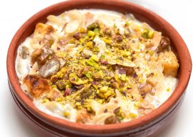 طريقة عمل أم علي بعجينة البف بيستري