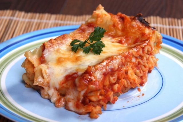 طريقة عمل لازانيا الفوتتشيني باللحم