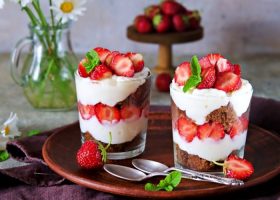 طريقة عمل بسكويت الكاكاو والكريمة