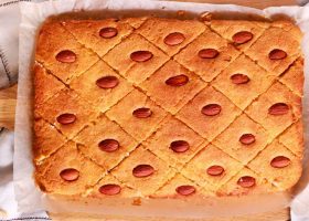 طريقة عمل البسبوسة بالزبادي واللبن