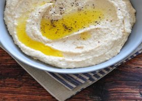 طريقة عمل الحمص بالزبادي