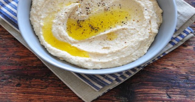 طريقة عمل الحمص بالزبادي