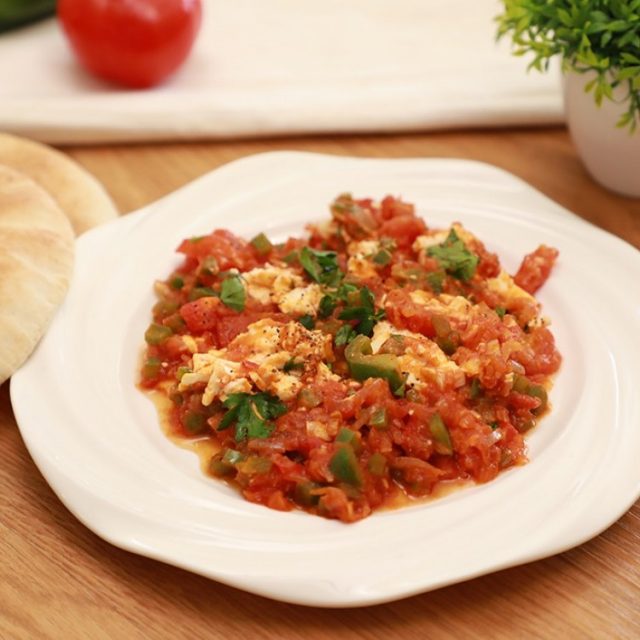 طريقة عمل حمسة الطماطم مع الجبن الكريمي