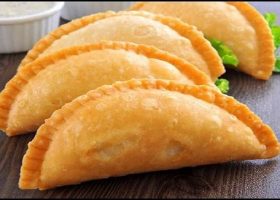 طريقة عمل السمبوسة بحشوة الجبنة النابلسية