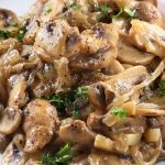 طريقة عمل فطر مقلي مع البصل