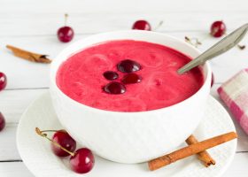 طريقة عمل شوربة الكرز