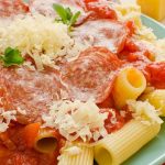 طريقة عمل باستا بصوص البيتزا