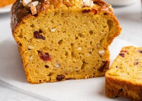 طريقة عمل كيك البرتقال والمكسرات