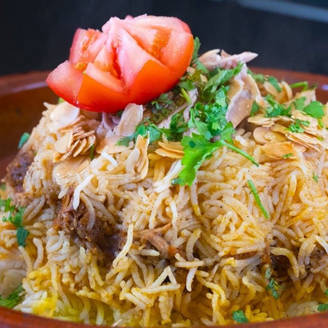 طريقة عمل كبسة التونة بالفرن