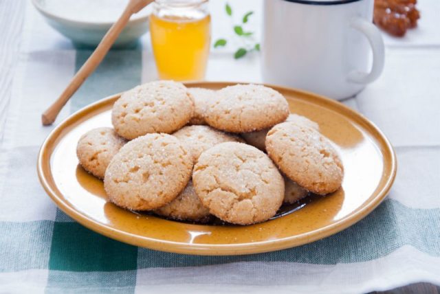 طريقة عمل كعك بالعسل