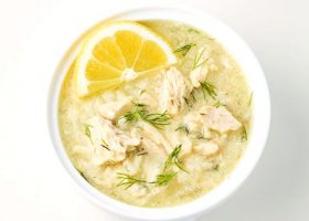 طريقة عمل شوربة الدجاج بالليمون