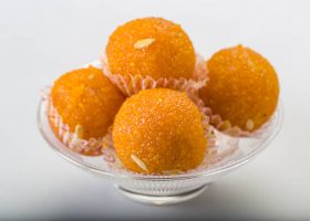 طريقة عمل حلى كرات الزبدة المقلية