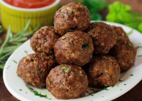 طريقة عمل كرات الكفتة كيتو