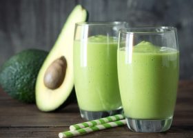 طريقة عمل عصير افوكادو كيتو