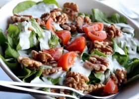 طريقة عمل سلطة الجرجير بالزبادي