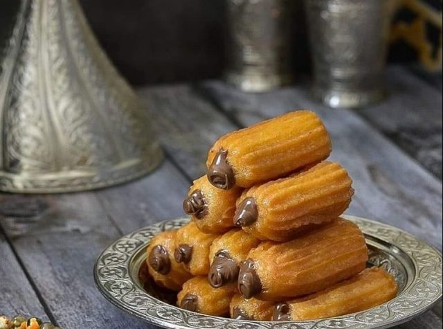 طريقة عمل بلح الشام محشي نوتيلا