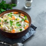 طريقة عمل شوربة الدجاج التايلندي