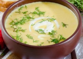 طريقة عمل شوربة الخضار المهروسة بالكريمة