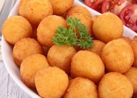 طريقة عمل البطاطس المحشية