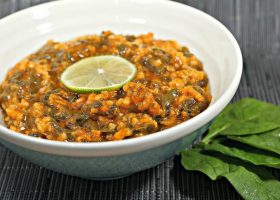 طريقة عمل السبانخ بالفريك